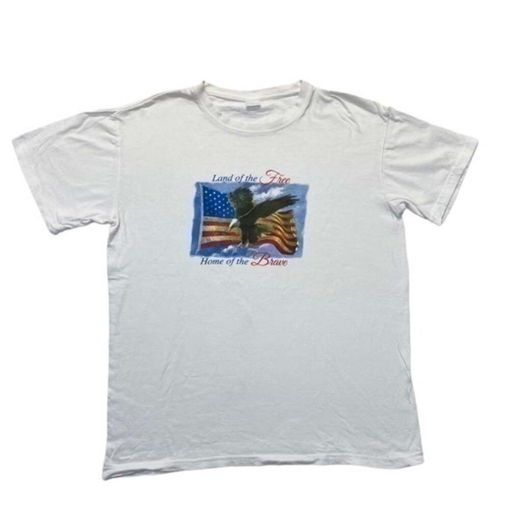 Land of the free eagle T-shirt Size Large white short sleeve tee